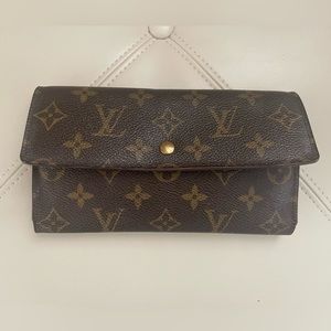 Authentic Louis Vuitton Porte Tresor
